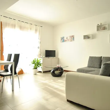 Apartamento Smeralda Flats *