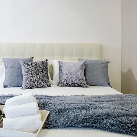 Apartamento Smeralda Flats *