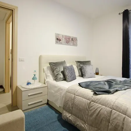 Smeralda Flats Apartamento *