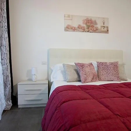 Apartamento Smeralda Flats *